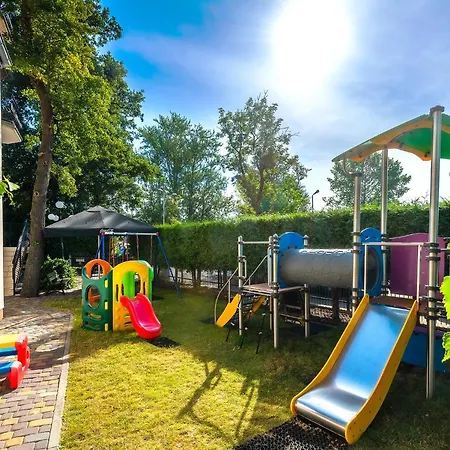 Frühstückspension Dworek Morski & Wellness 4*