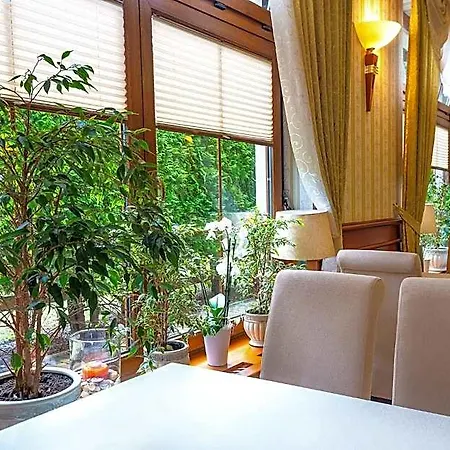Dworek Morski & Wellness Отель типа 