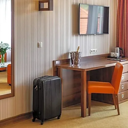 Dworek Morski & Wellness 4*