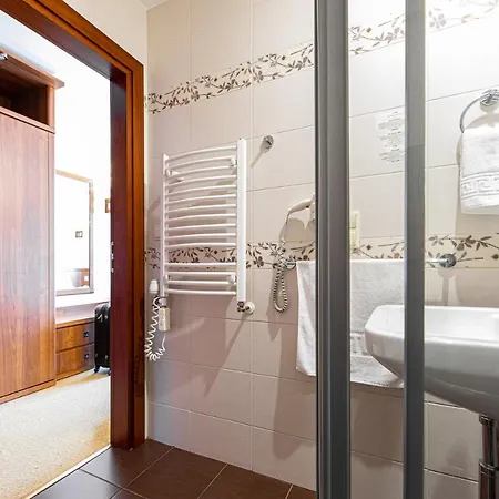 Nocleg ze śniadaniem Dworek Morski Spa&wellness 4*