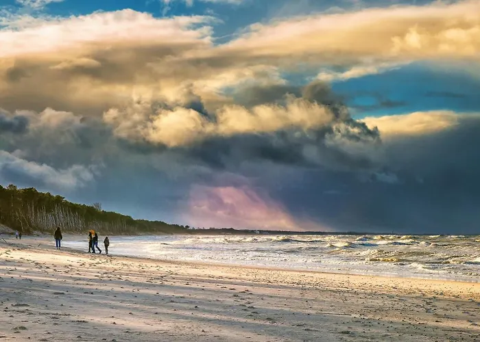 Dworek Morski & Wellness 4*