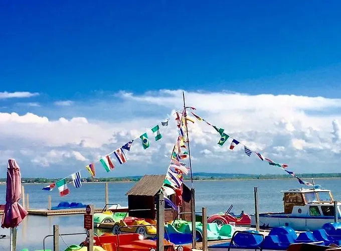 Bed and breakfast Dworek Morski & Wellness 4*