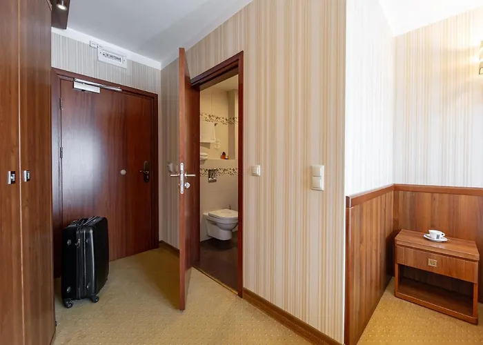 Bed and breakfast Dworek Morski & Wellness 4*