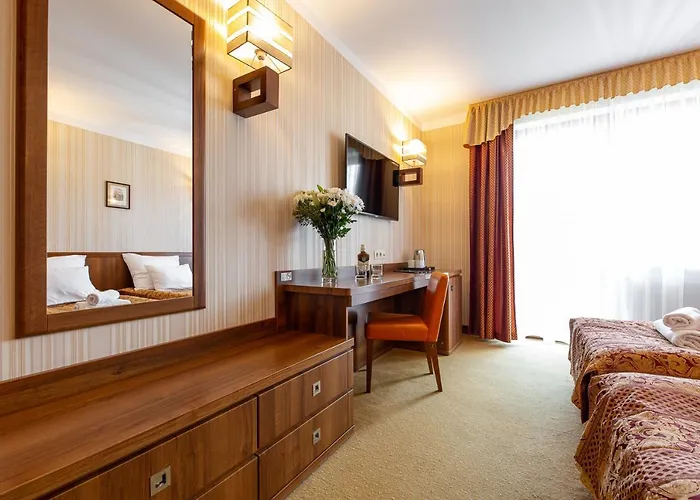 Bed and breakfast Dworek Morski & Wellness 4*