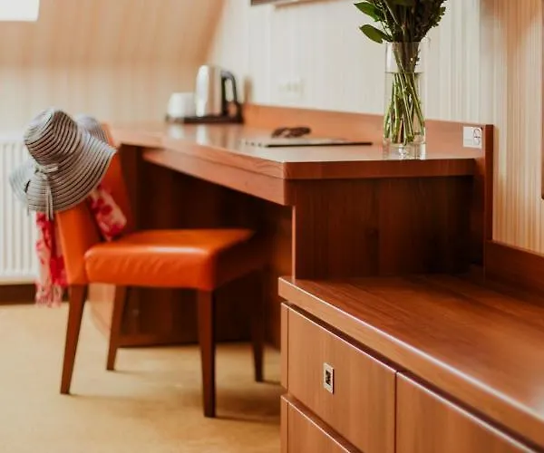 Dworek Morski & Wellness Bed and breakfast